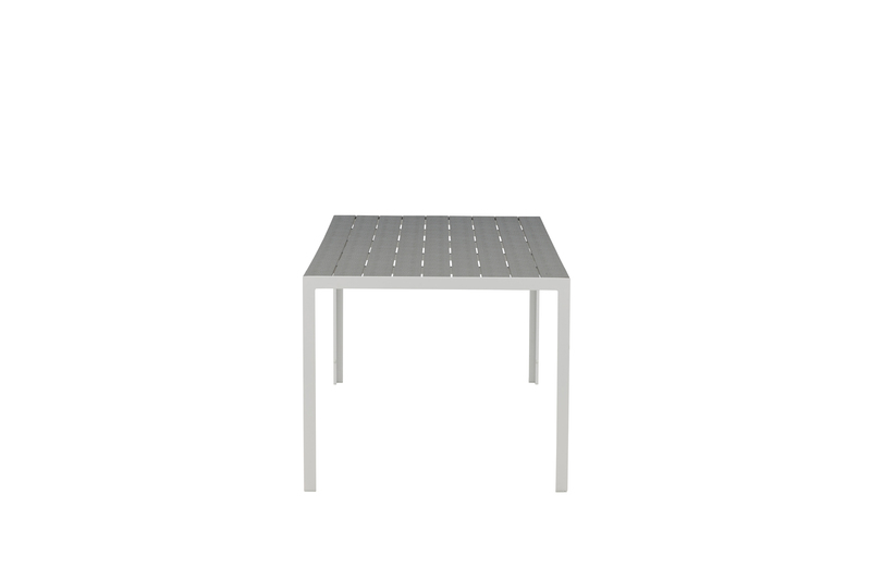 Smart, snyggt och slitstarkt - ett rektangulärt matbord med alla rätt helt enkelt! Break har raka former i klassisk nordisk design med en bordsskiva i grå polywood och bordsben i vit aluminium. Materialen är både hållbara och lätta i vikt så du enkelt kan