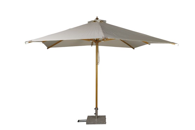 Snyggt vitt parasoll i kvadratisk form. Skyddar dig mot solen under hela sommarsäsongen.