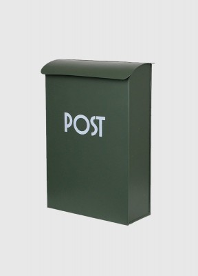 Postlåda i plåt, grönLiten söt postlåda tillverkad i plåt. Perfekt till förvaring av teckningar, utklipp, post och brev i hallen eller i barnrummet.Postlådorna är handgjorda vilket innebär att vissa olikheter och ojämnheter kan förekomma.
Bredd: 17 cmDju