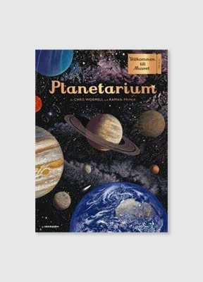 Barnbok, PlanetariumDinosaurium har gjort succé världen över, och nu får vi följa med på en halsbrytande färd rakt ut i universum i Planetarium. Vandra genom salarna och upptäck en enastående samling rymdfenomen och himlakroppar - från de minsta, iskalla 