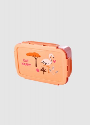 Lunchbox Rice, Coral jungle animals printKorall och rosa lunchlåda med en underbar flamingo på locket. Inuti lunchlådan finns tre insatser i en underbar cremefärg. Locket är lätt att ta av och på för alla åldrar Höjd: 7,5 cmDjup: 14 cmLängd: 21 cmMaterial