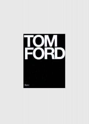 Tom FordTom Ford har blivit en av modets fantastiska ikoner. Under det senaste decenniet har han förvandlat Gucci från ett tillbehörsmärke till ett av de sexigaste märkena i världen. Hans design har ökat försäljningen på Gucci tiofaldigt och har hjälpt ti