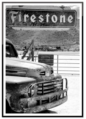 Poster FirestoneFotoprint över Firestone taget i Hackberry Arizona. Tryckt på miljövänligt 230g, matt papperFinns i flera storlekar Postern levereras utan ram