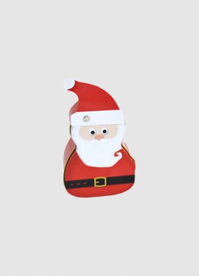 Plåtburk, jultomteEn söt liten plåburk i form av en jultomte. Mössan går att vrida på.Storlek: 11x8x4,5 cmMaterial: Plåt