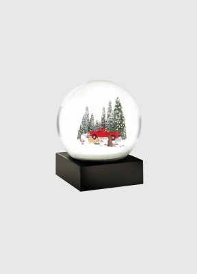 Snöglob Röd truck och hundarTänk dig något som blir en verkligt speciell födelsedagspresent eller julklapp! Något som är ett blickfång var det än placeras! Det är en COOL SNOWGLOBE