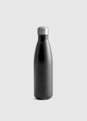 Svart flaska av stål från SagaformTuff och praktisk! Ja, så kan Sagaforms läckert designade svarta vattenflaska beskrivas! Ska du ta med dig kall eller varm dryck någonstans och vill göra det på ett stilfullt sätt, satsa på denna flaska! Tack vare sin ava