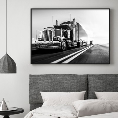 Poster TruckEn fotoposter över en långtradare ute på vägen i snabb fart. Tryckt på miljövänligt 230g, matt papperFinns i flera storlekar Postern levereras utan ram