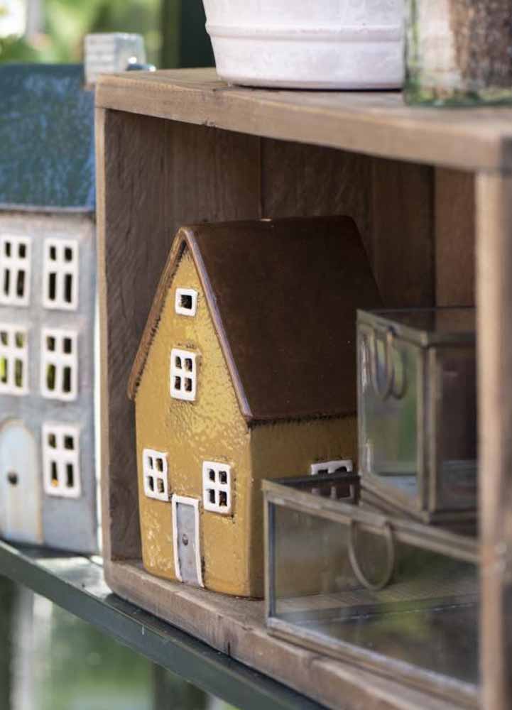 De förtjusande husen vid Nyhavn i Köpenhamn ger inspiration med sin färgsprakande keramik, distinkta stil och den mysiga belysningen som sipprar genom små fönster.